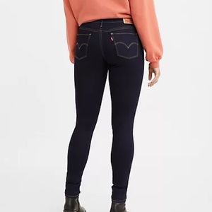 Levi’s 710 Super skinny dark wash